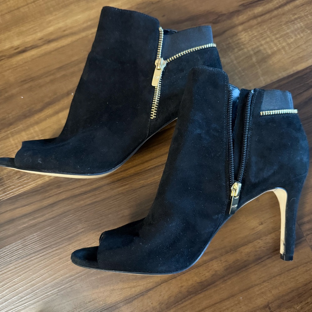 Booties - Picture 5 of 10